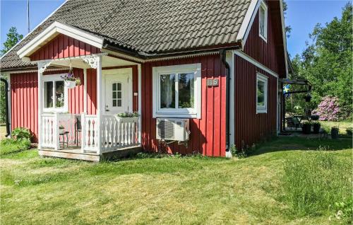 Amazing Home In Holmsjö