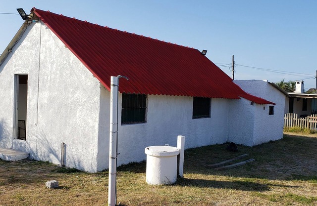 Amplia Casa A 40 Metros De La Playa