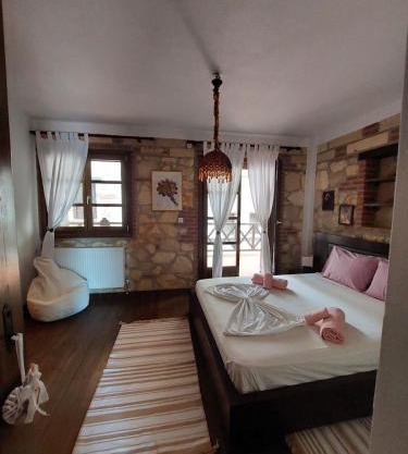 ANASTASIA STONE HOUSE