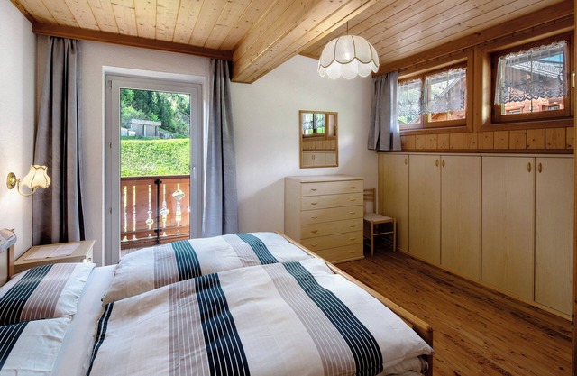 Apartment 'Cesa Portados Gabi 2' with Mountain View, Shared Garden and Wi-Fi