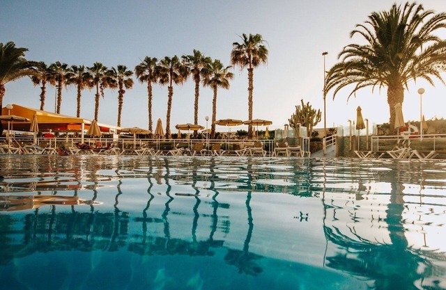 Apartment on the first floor facing the sea in Patalavaca