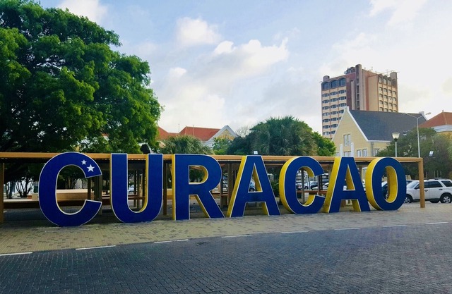 Apartment Caribbean View's with sea view 300m to the beach