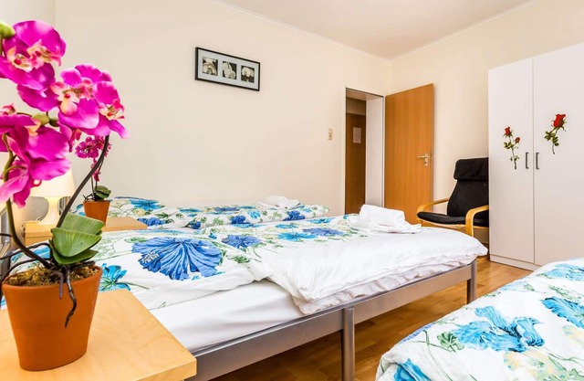 Apartment 3rd floor (W7) - 2x bedrooms - 6x single beds - kitchen - living room