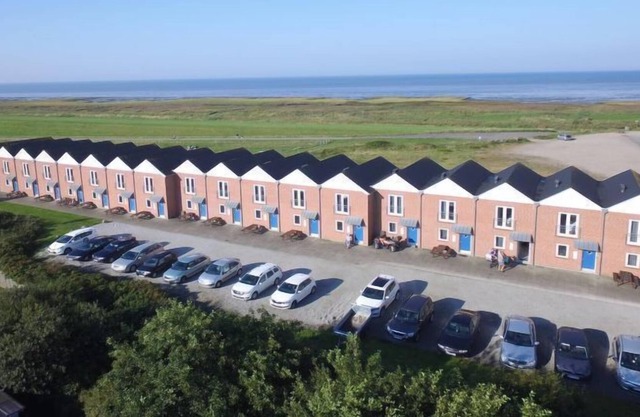 Apartment "Antomine" - 100m from the sea in Western Jutland in Højer - 6 persons, 2 bedrooms