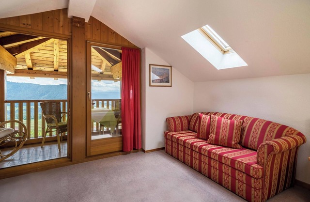 Apartment "Bozen" with Mountain View, Wi-Fi, Balcony & Garden