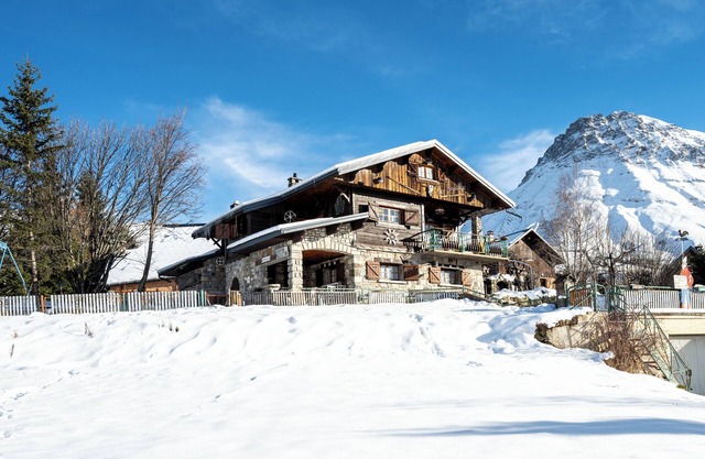 Apartment 'Chalet -Les Aiguilles- Rdc' with Mountain View, Terrace and Garden