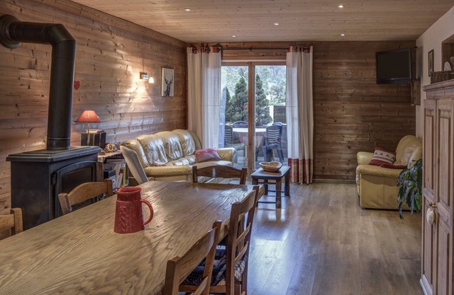 Apartment in chalet less than 5 minutes from La Clusaz