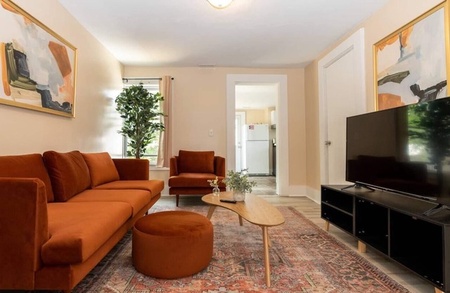 Apartment in Town Center