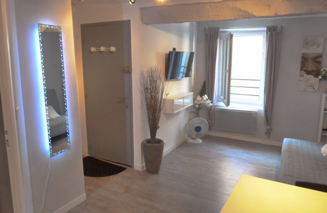 Apartment in Valbonne village/New Apartment in Valbonne, Cote d'azur