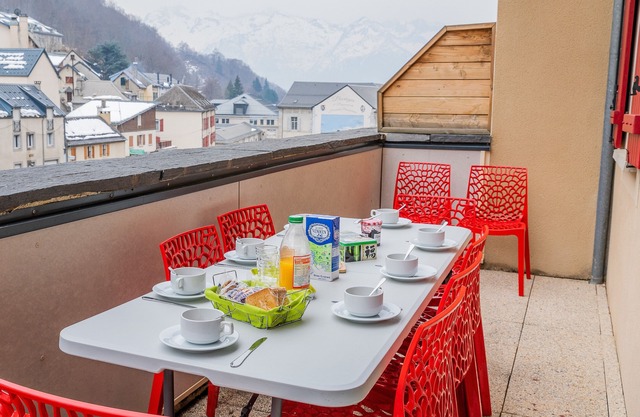 Apartment 'Le Bois De Marie' with Mountain View, Private Terrace and Wi-Fi