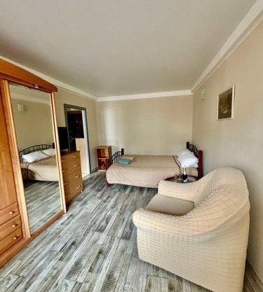 Apartment metro Darnitsa