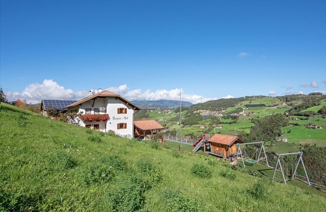 Apartment "Rosengarten - Heigler Hof" with Mountain View, Wi-Fi, Balcony, Sauna & Terrace