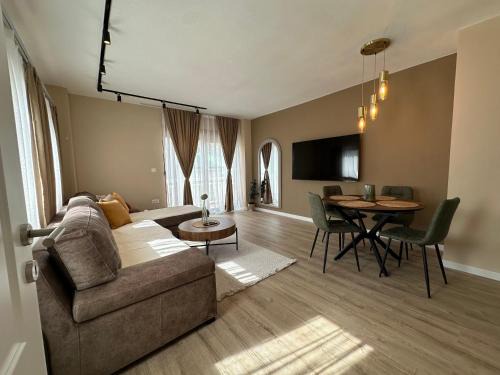 Apartments 16th Street