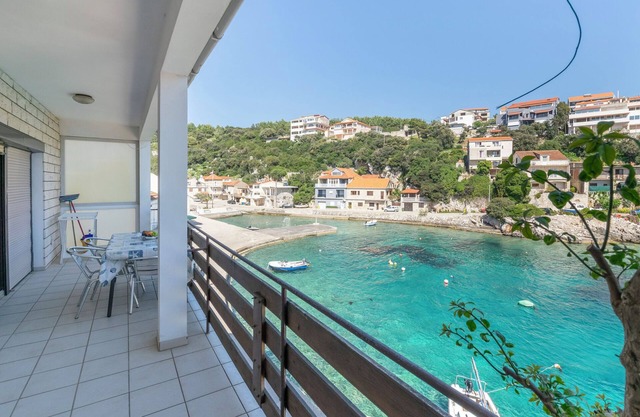 Apartments First row (97721-A2) - Zavalatica