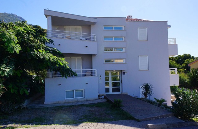 Apartments Sunny (119171-A5) - Karlobag