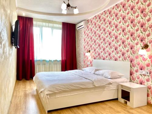 ApartPoltava Вишукані апартаменти, 2-ОКРЕМІ КІМНАТИ, квартира в НОВОМУ будинку, Банківський ЧЕК
