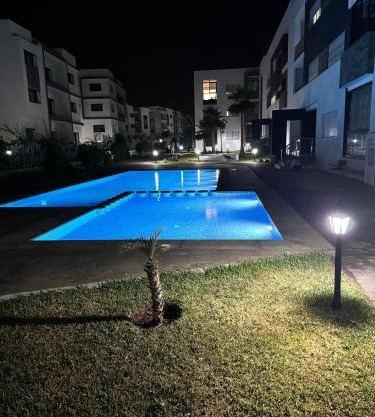 Appartement familial vue piscine