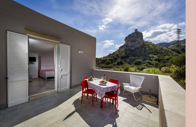 APT Nino a few meters from the Zingaro Reserve