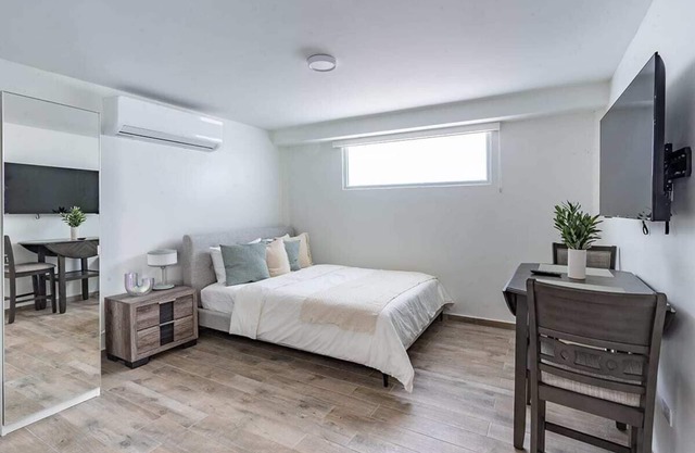 AQUA Terrazas 2+3 | 2-Studio Beach Suite w Pool