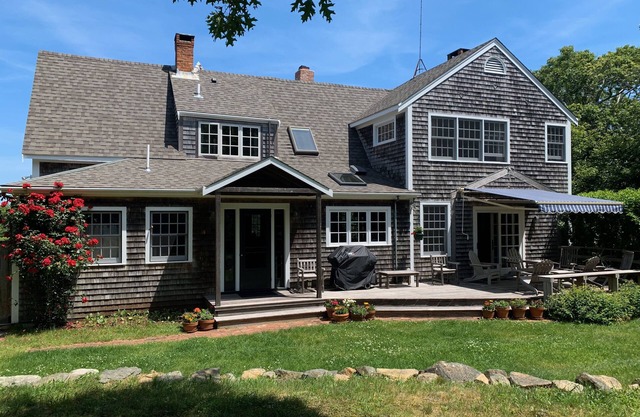 Aquinnah Skye Ln:Private Custom Post & Beam,Walk to Beach,Water View,Central A/C