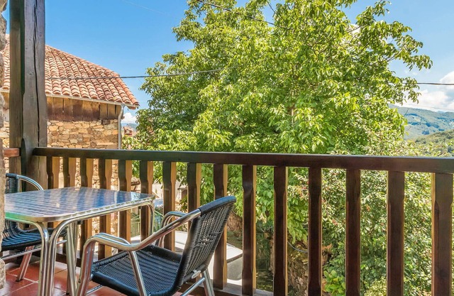 Are you dreaming of an eventful vacation in the mountains? Then this quiet vacation apartment in rus