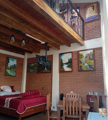 "Arte en el desván" Rustic loft - Desván rústico