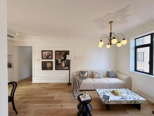 Aryas Apartment near Tianzifang area