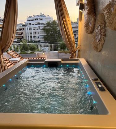 Athens Roof Cozy Penthouse With Spa 5' to Metro