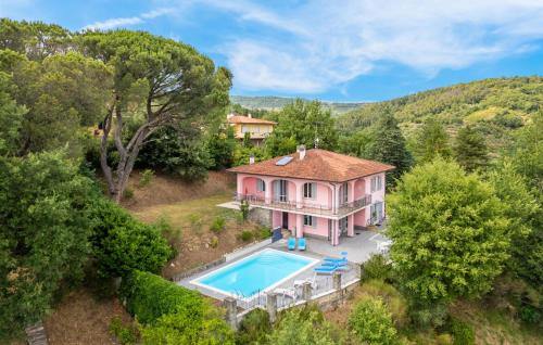 Awesome Home In Capolona