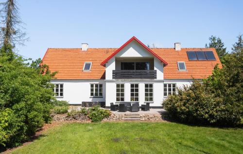 Awesome Home In Haslev With Kitchen