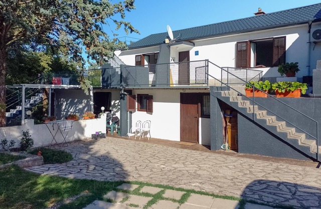 Awesome home in Polje with WiFi