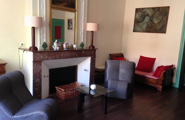 BASTIDE BY THE CANAL