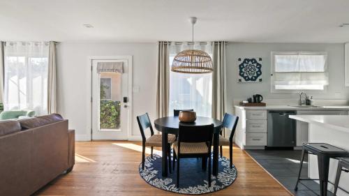 Beach Abode Walk to the Ocean