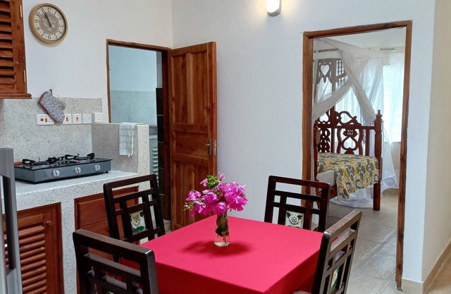 Beach apartment gorgeous 2 bedrooms for Holidays