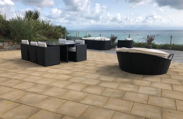 Beach front chalet on the exclusive 5 star Warren Holiday Park