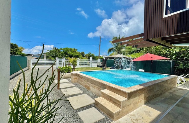 Beach Vibes: POOL w. Waterfall, Beach by El Yunque