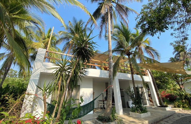 Beachfront Guest House Surrounded by Nature