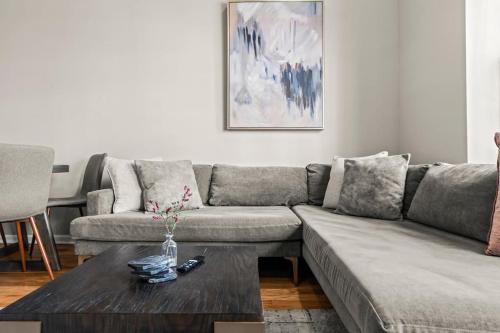 Beautiful 1BD With Balcony Hosted By StayRafa - 2F