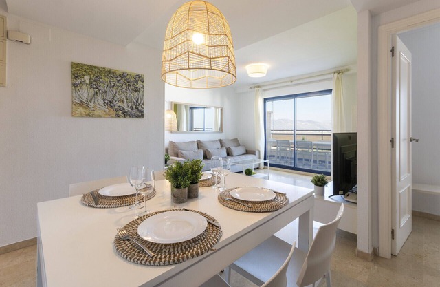 Beautiful condo in a gated and family complex close to the beach. HEATING Pool/FREE Wifi/Gym/BBQ