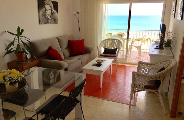 Beautiful apartment on the beachfront