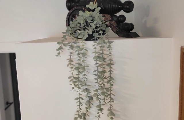 Beautiful furnished and renovated condo!