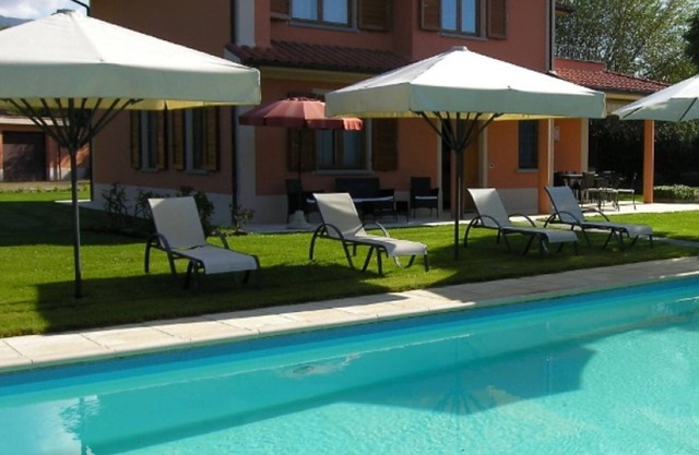 Beautiful independent villa with private swimming pool