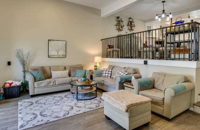 Beautiful San Diego Retreat w/ Community Pool!