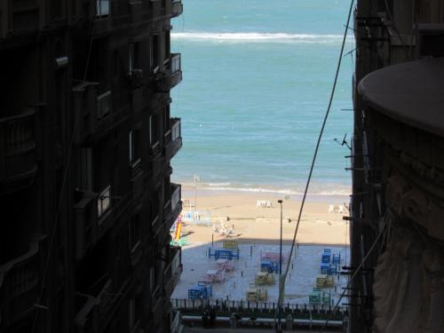 Beautiful sea view at Miami Beach & Montaza palace with Wi-Fi, شقة بجوار شاطئ ميامي و قصر المنتزة ترى البحر منظر جميل