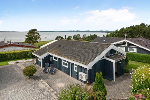 Beautiful Summer House With Sea View Near Ebeltoft