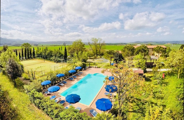 Beautiful Tuscan Villa surrounded by greenery between sea and hills