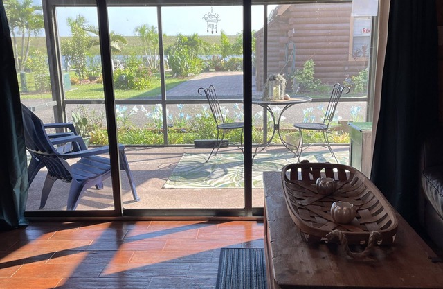 Beautiful Waterview Cabin with dock and access to Lake Okeechobee