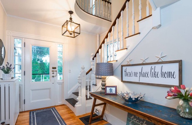 Beautifully updated Victorian in downtown historic Newburyport