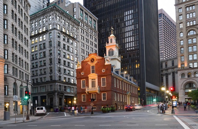 Bedrooms near Fenway & Downtown Boston