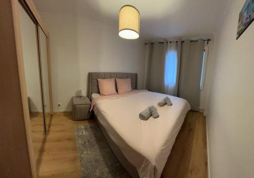Bel Appartement spacieux T4 avec 2 Parkings privée Gratuit